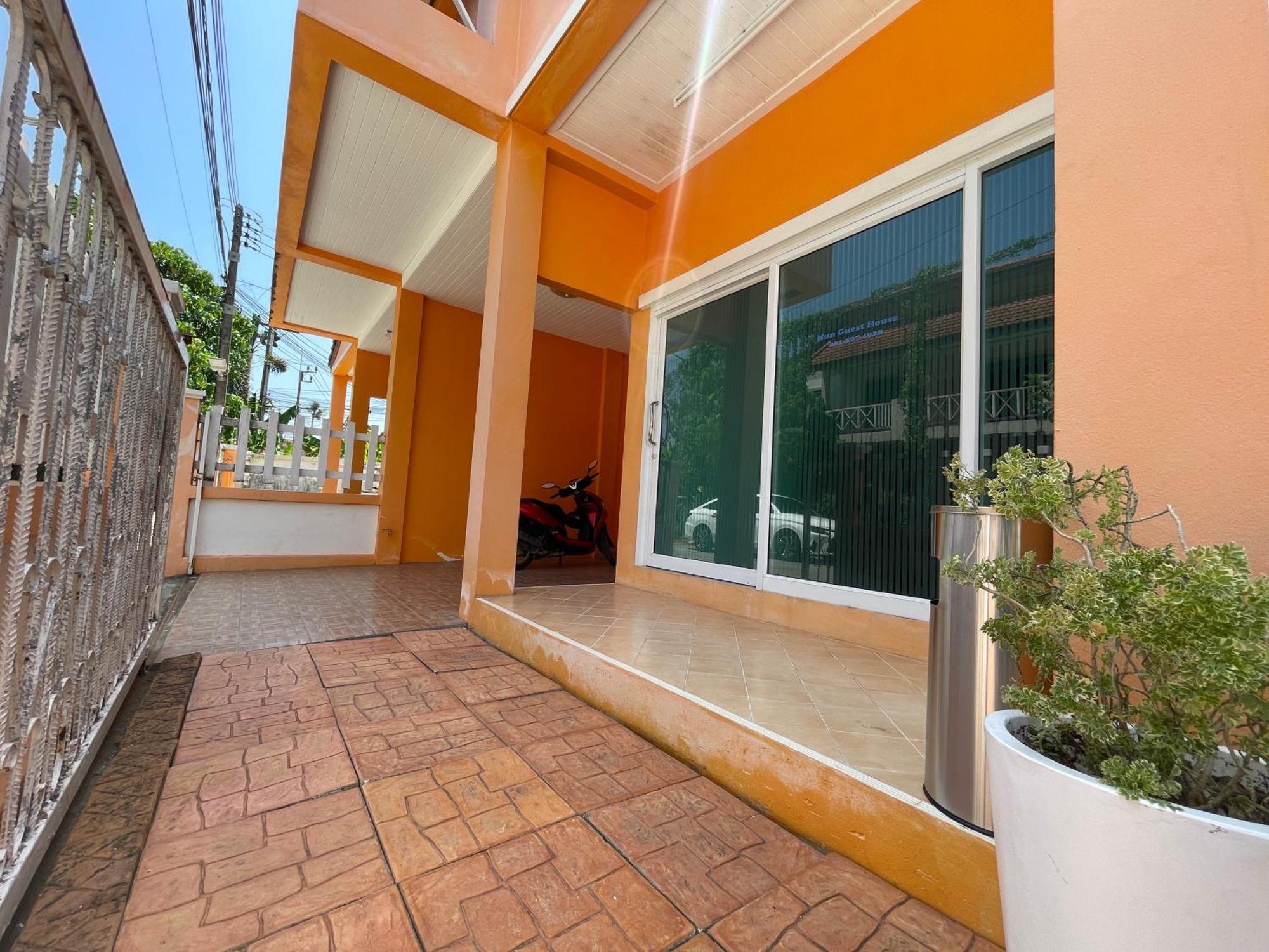 Nun Guest House Ban Bo Han ภายนอก รูปภาพ