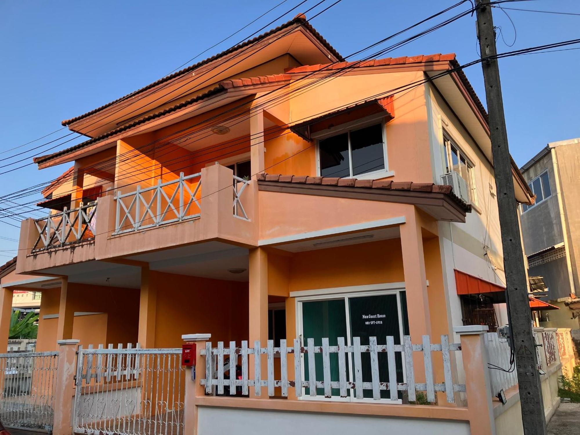 Nun Guest House Ban Bo Han ภายนอก รูปภาพ